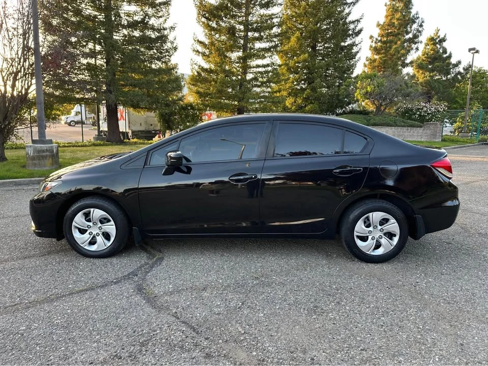 2014 Honda Civic 9th Gen - Image 5 of 16