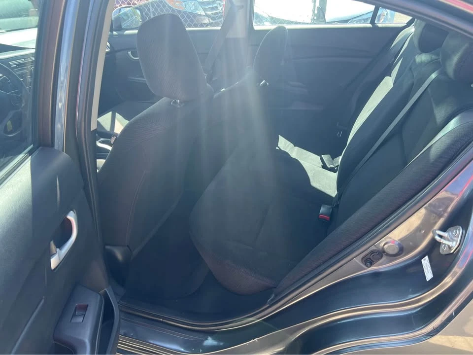 2014 Honda Civic 9th Gen - Image 10 of 19
