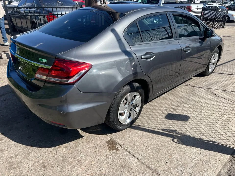 2014 Honda Civic 9th Gen - Image 5 of 19