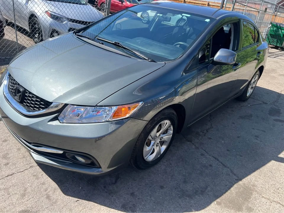 2014 Honda Civic 9th Gen - Image 3 of 19