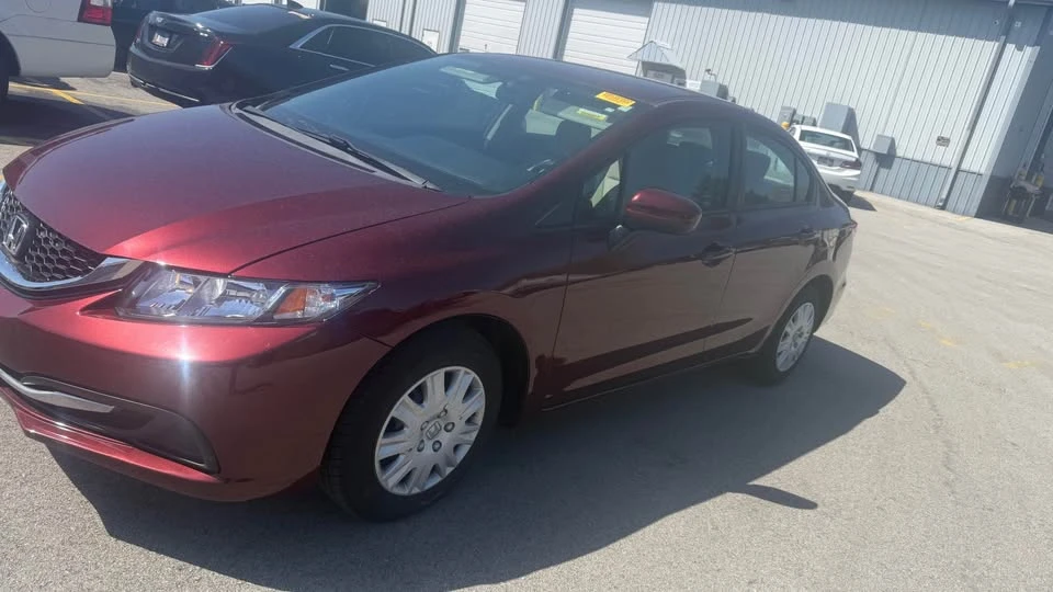 2014 Honda Civic 9th Gen - Image 2 of 12