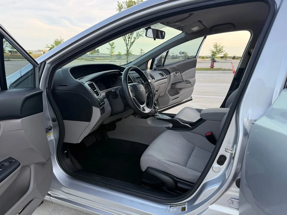 2014 Honda Civic 9th Gen - Image 14 of 20