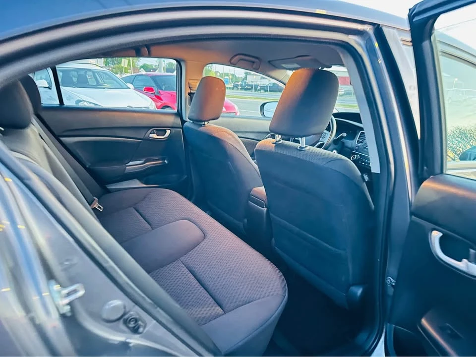 2014 Honda Civic 9th Gen - Image 5 of 12