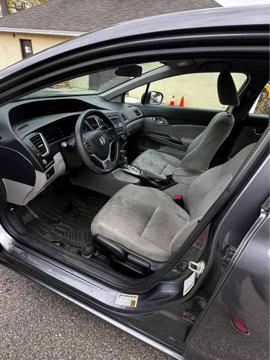 2014 Honda Civic 9th Gen - Image 12 of 17