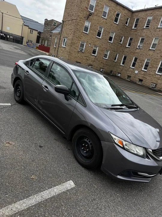 2014 Honda Civic 9th Gen - Image 5 of 17