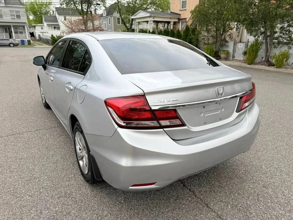 2014 Honda Civic 9th Gen - Image 6 of 12