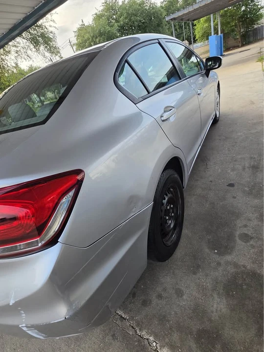 2014 Honda Civic 9th Gen - Image 2 of 15