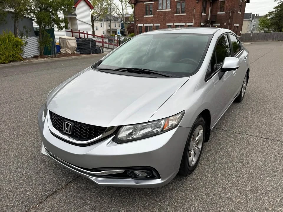 2014 Honda Civic 9th Gen - Image 2 of 12
