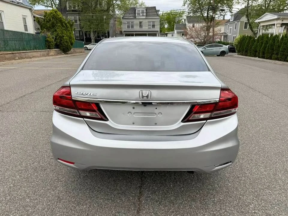 2014 Honda Civic 9th Gen - Image 5 of 12