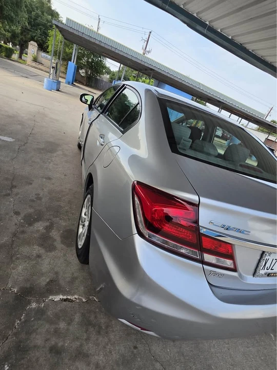 2014 Honda Civic 9th Gen - Image 7 of 15