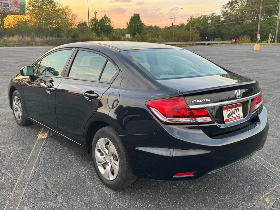 2014 Honda Civic 9th Gen - Image 5 of 14