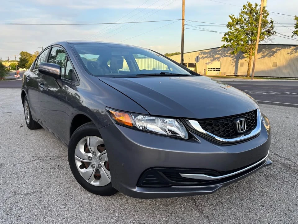 2014 Honda Civic 9th Gen - Image 3 of 18