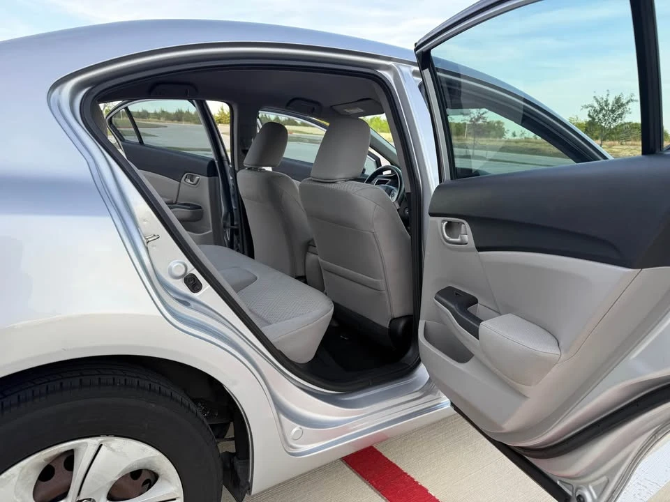 2014 Honda Civic 9th Gen - Image 15 of 20