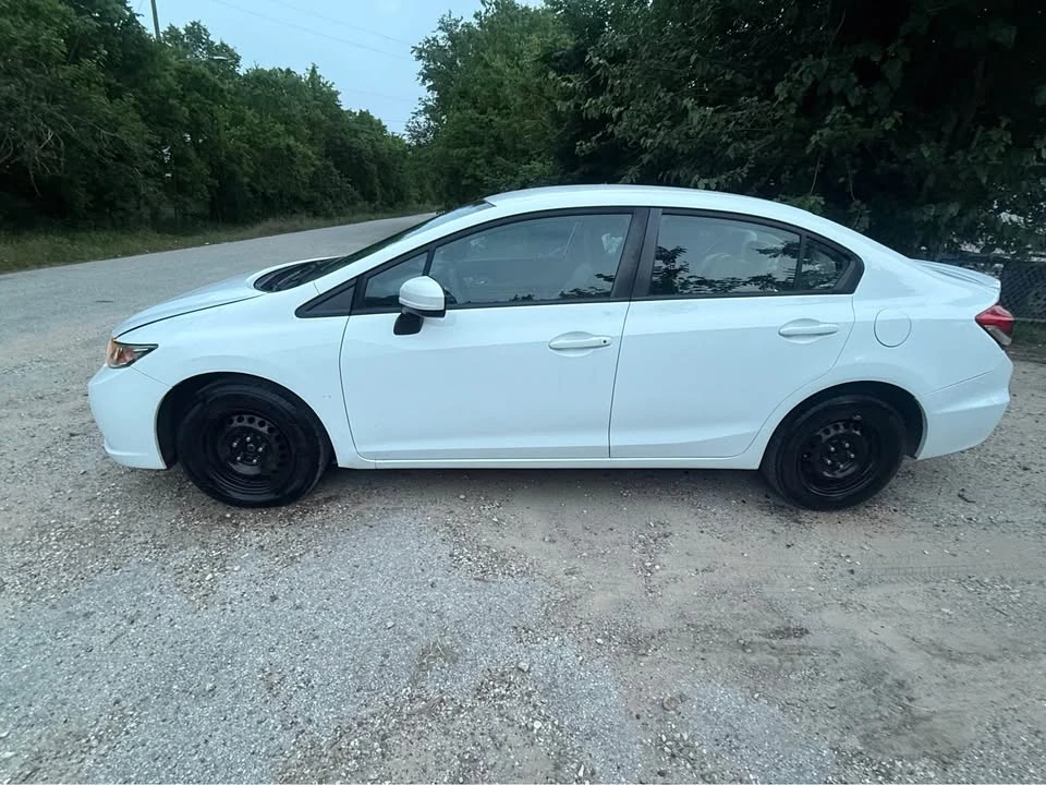 2014 Honda Civic 9th Gen - Image 4 of 7