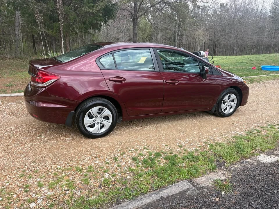 2014 Honda Civic 9th Gen - Image 5 of 15