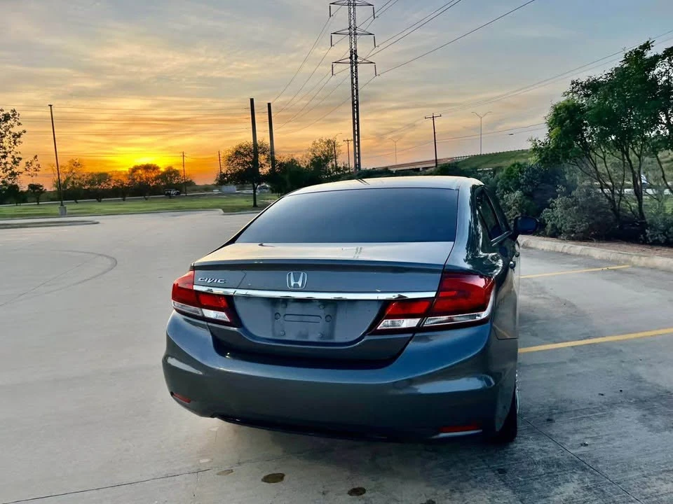 2014 Honda Civic 9th Gen - Image 7 of 12