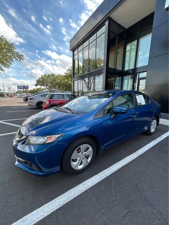 2014 Honda Civic 9th Gen - Image 2 of 12