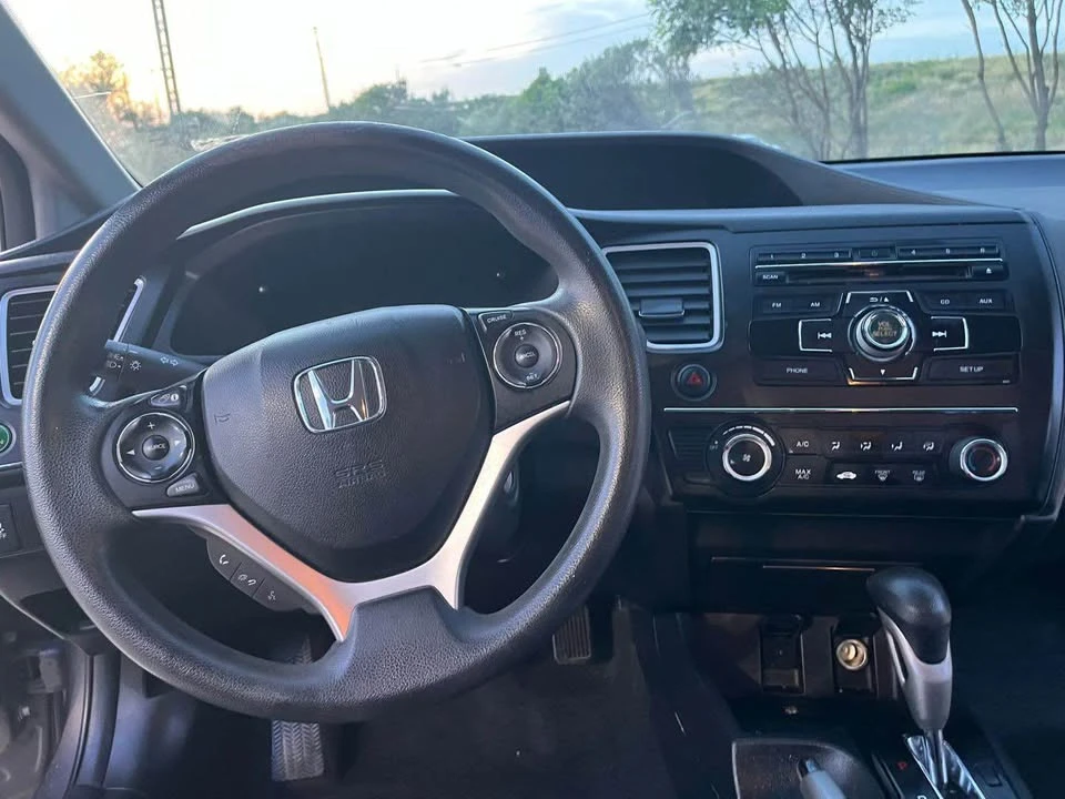 2014 Honda Civic 9th Gen - Image 8 of 12