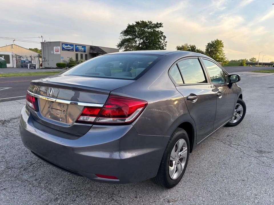 2014 Honda Civic 9th Gen - Image 2 of 18