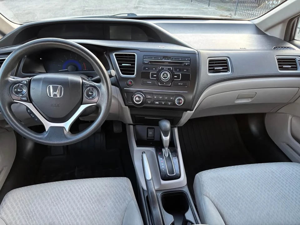 2014 Honda Civic 9th Gen - Image 9 of 18