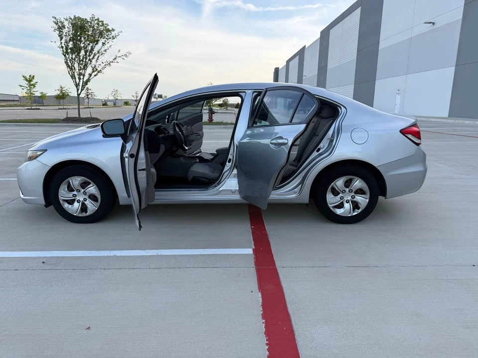 2014 Honda Civic 9th Gen - Image 12 of 20
