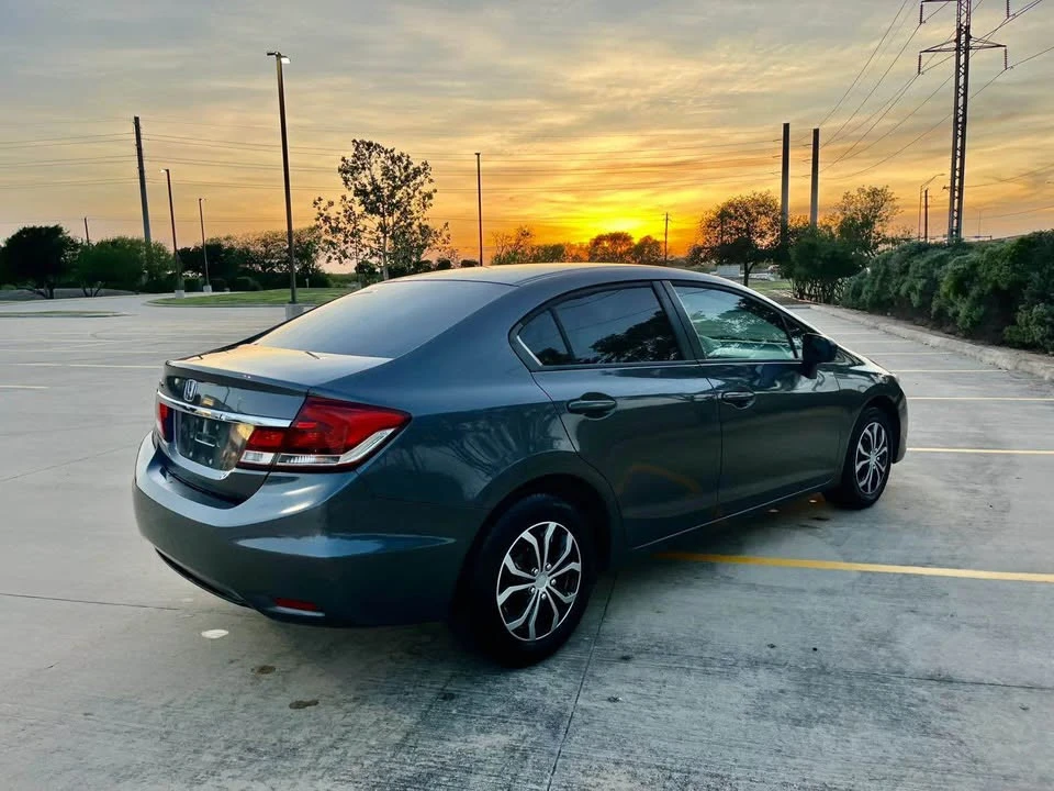 2014 Honda Civic 9th Gen - Image 4 of 12