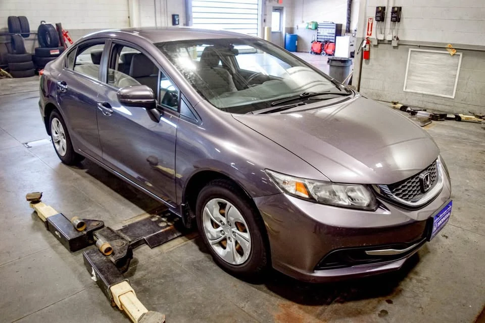 2014 Honda Civic 9th Gen - Image 3 of 9