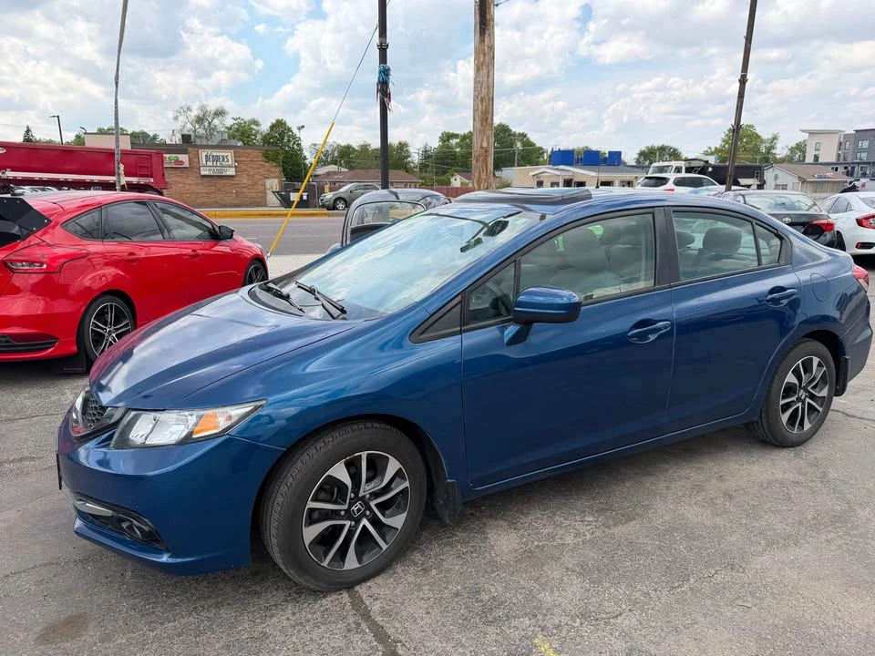 2014 Honda Civic 9th Gen - Image 7 of 12
