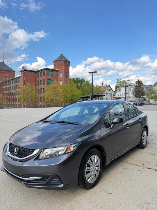 2014 Honda Civic 9th Gen - Image 3 of 15