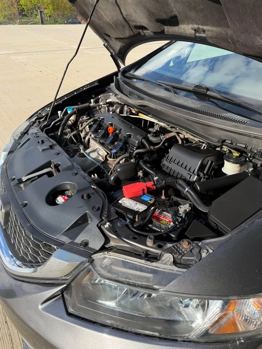 2014 Honda Civic 9th Gen - Image 11 of 15