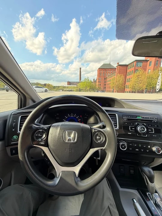 2014 Honda Civic 9th Gen - Image 14 of 15