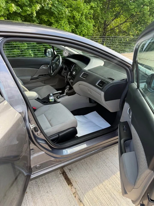 2014 Honda Civic 9th Gen - Image 10 of 15
