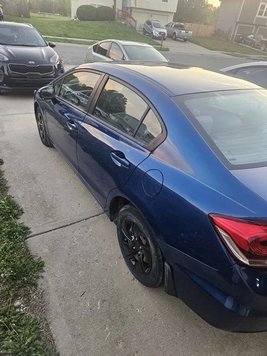 2014 Honda Civic 9th Gen - Image 3 of 14