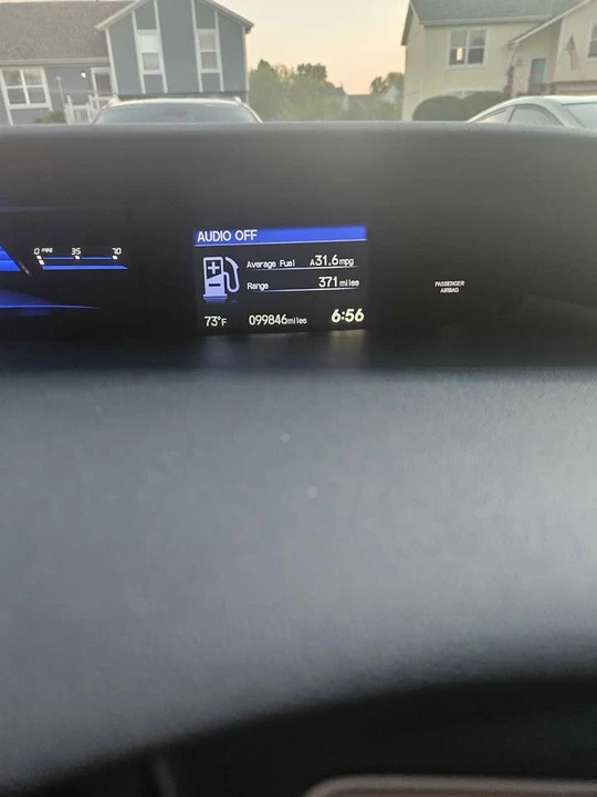 2014 Honda Civic 9th Gen - Image 9 of 14
