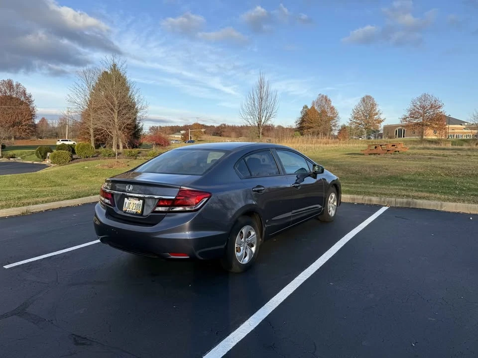 2014 Honda Civic 9th Gen - Image 3 of 9