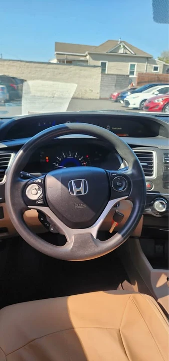 2014 Honda Civic 9th Gen - Image 11 of 17