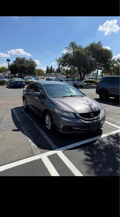 2014 Honda Civic 9th Gen - Image 2 of 16