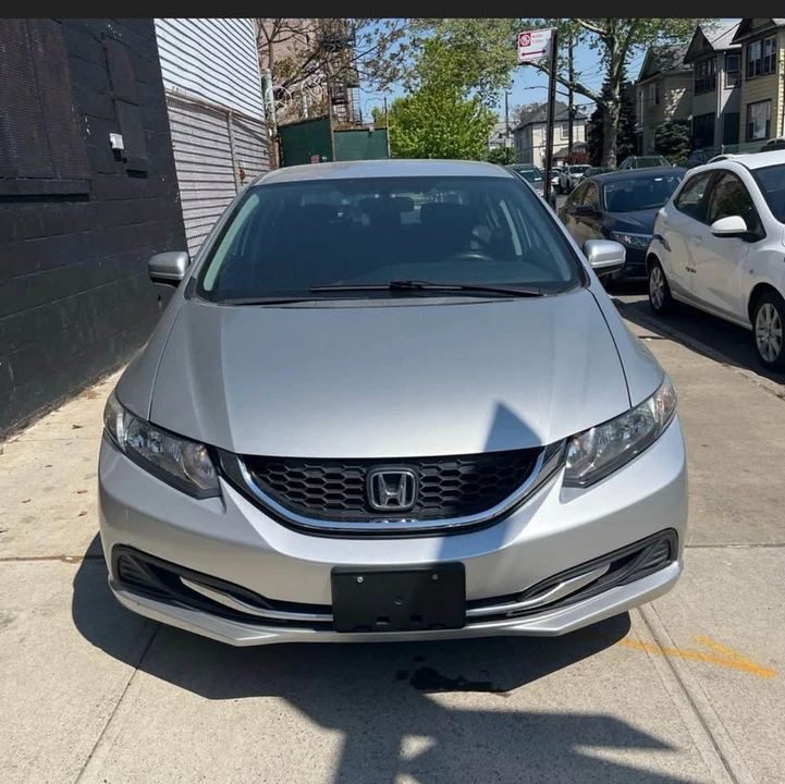 2014 Honda Civic 9th Gen - Image 4 of 17