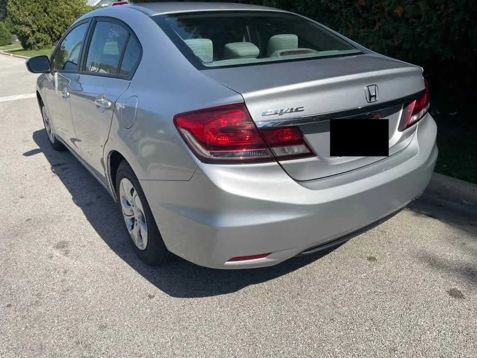 2014 Honda Civic 9th Gen - Image 4 of 12