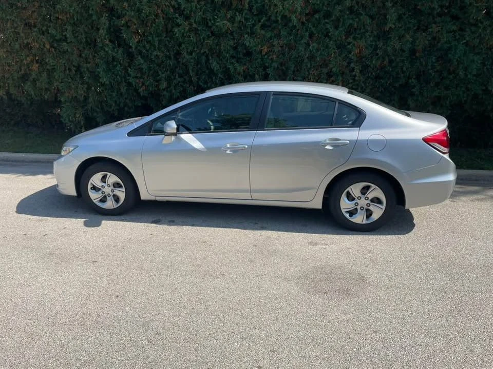 2014 Honda Civic 9th Gen - Image 3 of 12
