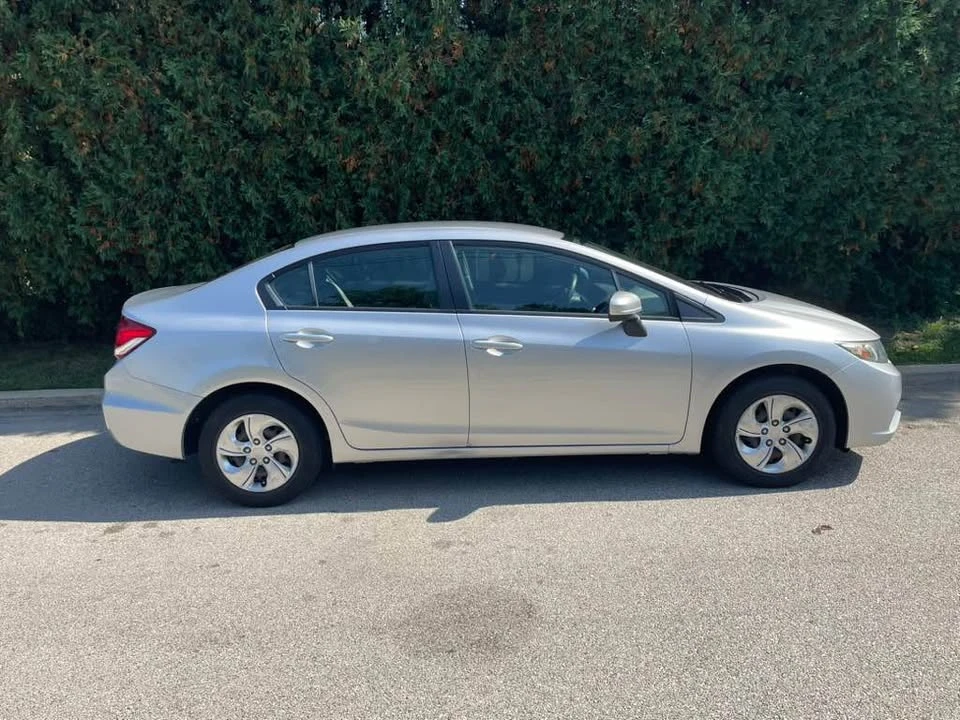 2014 Honda Civic 9th Gen - Image 11 of 12