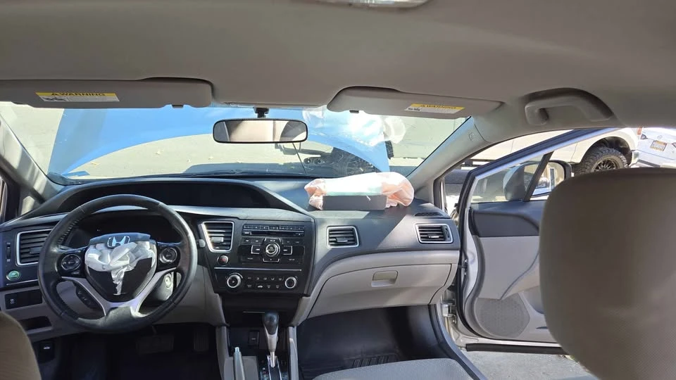 2014 Honda Civic 9th Gen - Image 16 of 19