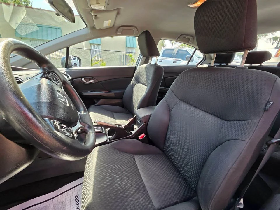 2014 Honda Civic 9th Gen - Image 9 of 16