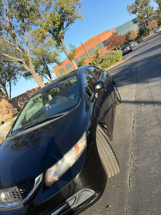 2014 Honda Civic 9th Gen - Image 10 of 19