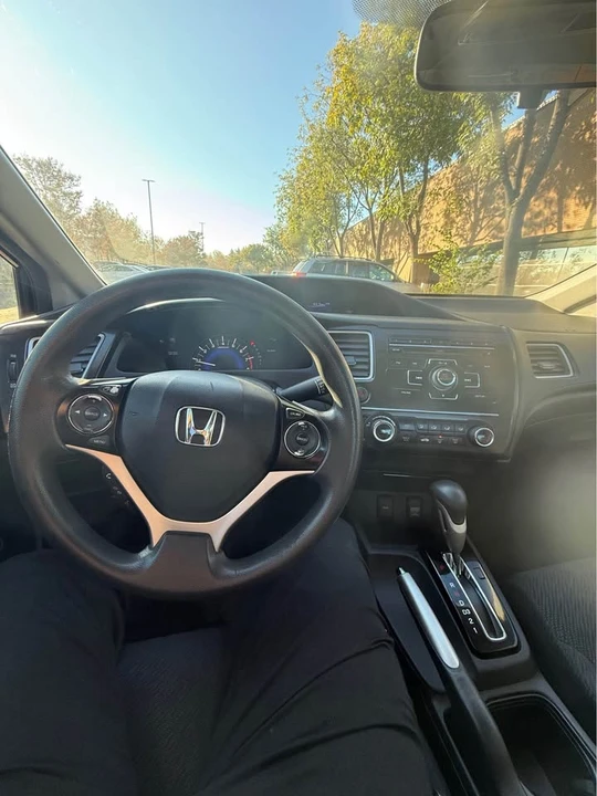 2014 Honda Civic 9th Gen - Image 13 of 19