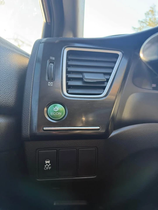 2014 Honda Civic 9th Gen - Image 12 of 19