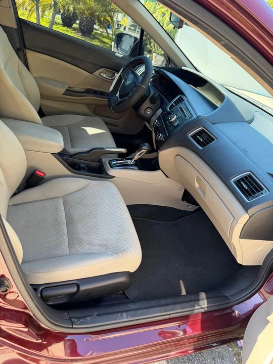 2014 Honda Civic 9th Gen - Image 4 of 8