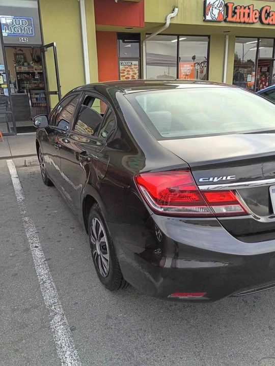 2014 Honda Civic 9th Gen - Image 13 of 19