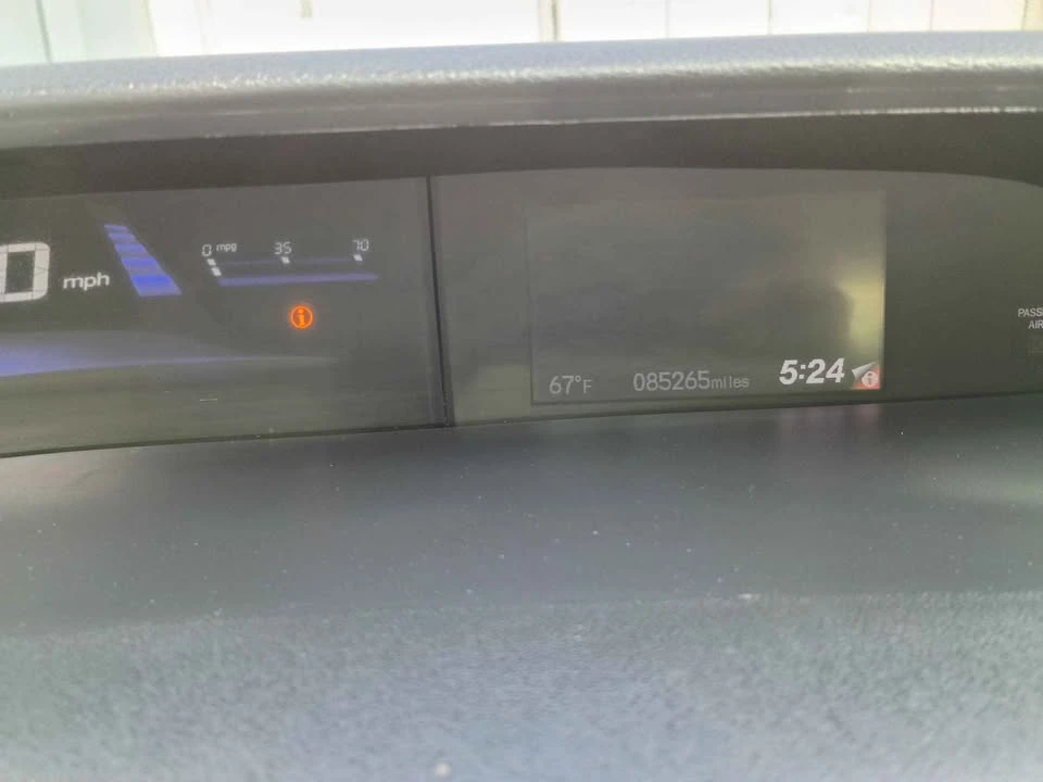 2014 Honda Civic 9th Gen - Image 10 of 19