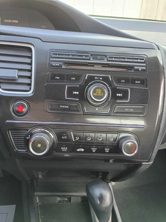 2014 Honda Civic 9th Gen - Image 11 of 19